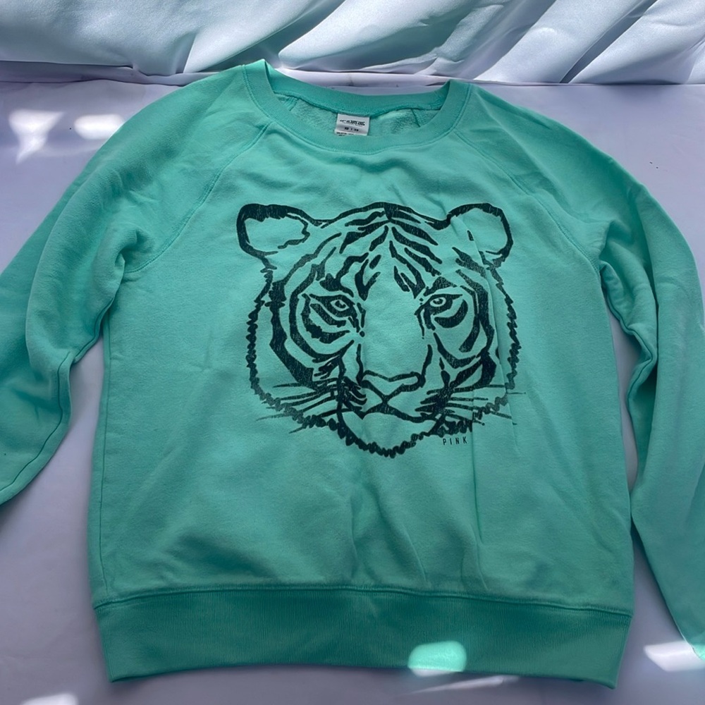 Teal tiger long sleeve